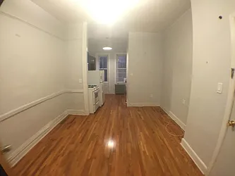 Rented by Rennit Inc.