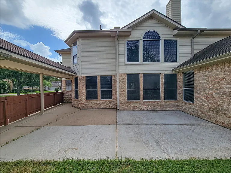 17715 Laguna Trail Dr — Photo 40