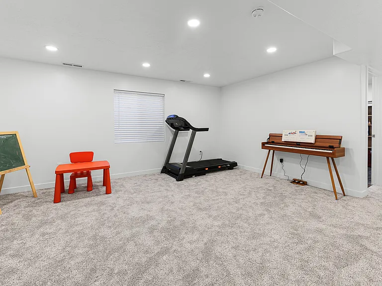 256 N Pier Ln — Photo 34