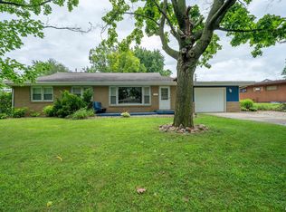 607 W Burton Ave, Eureka, IL