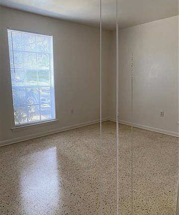 4th image of 509 Fairmont St APT 1A