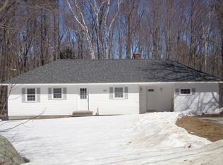 4 Rocky Point Dr, Bow, NH 03304