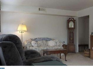 12 Eli Ct, Reading, PA 19607