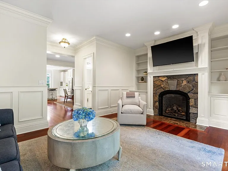 40 Oak Ridge St #2 — Photo 10