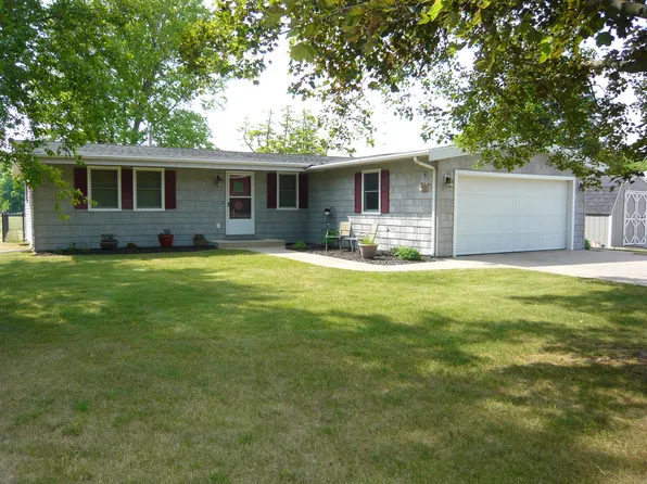 265 McMahon Dr, Bronson, MI 49028