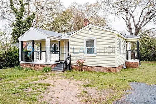 405 Caughlin Ave Photo 1