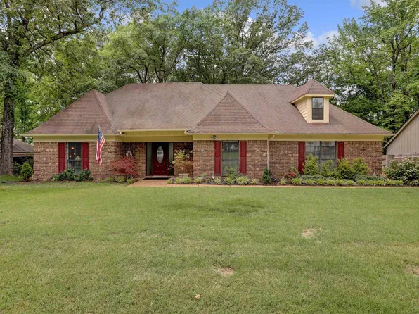 150 Country Pl, Cordova, TN 38018