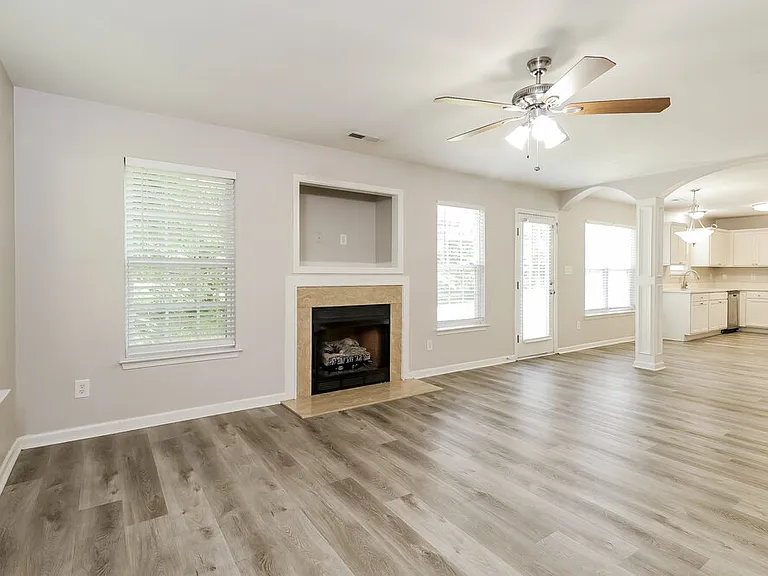 1215 Ben Livingston Rd — Photo 6