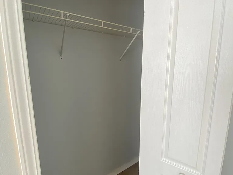 1307 Throckmorton Dr — Photo 11
