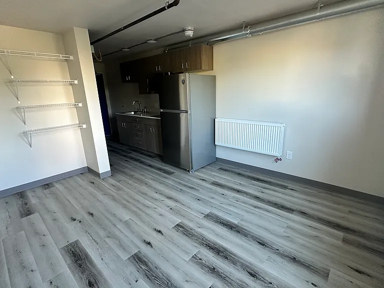 Park Avenue Apartments — Photo 8
