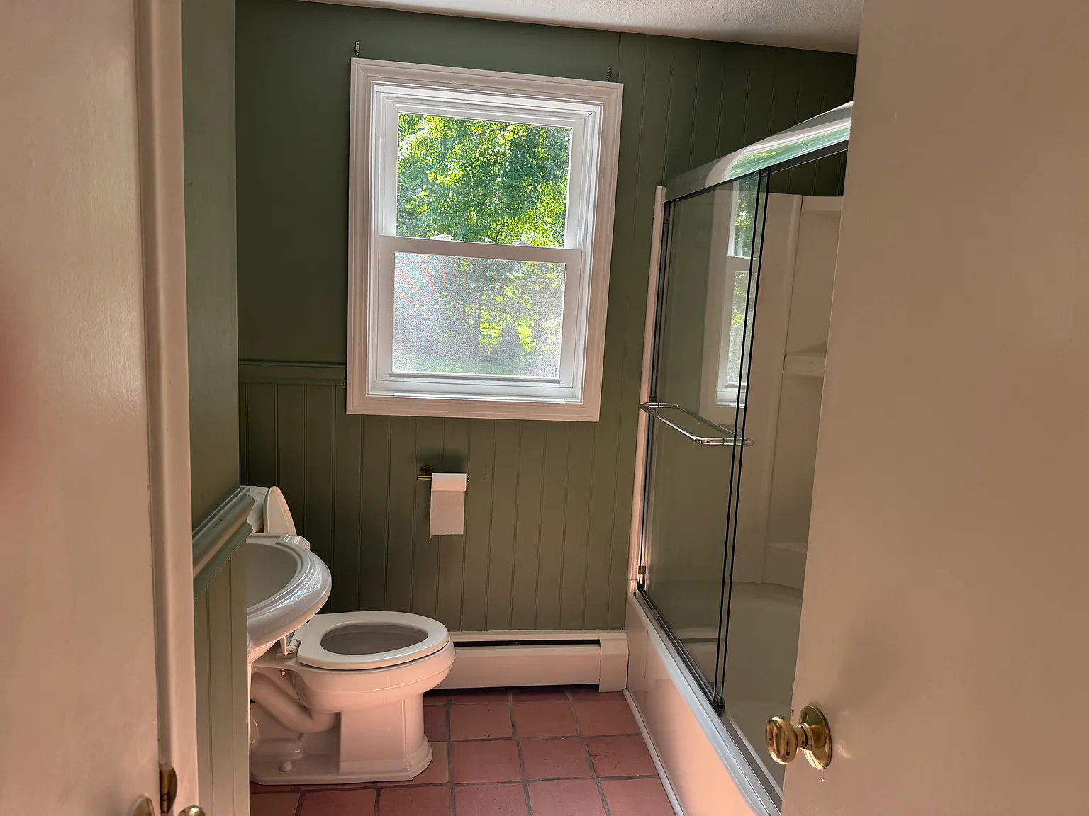 3 bed, 1300 sqft, $2,395 — Photo 4