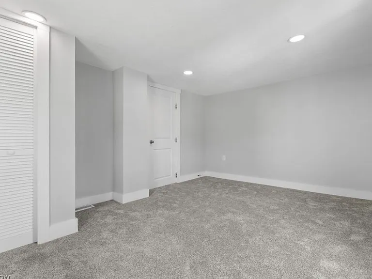 123 Rainbow St — Photo 6
