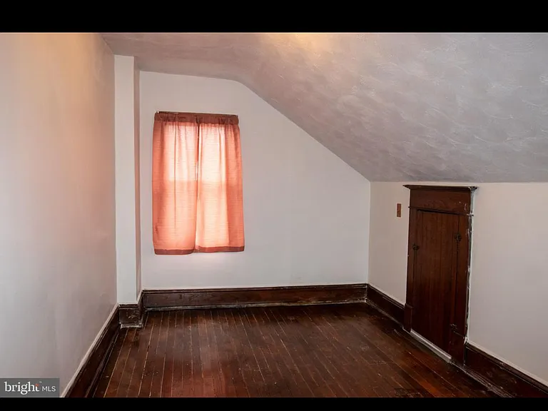 102 Schuylkill Ave — Photo 9