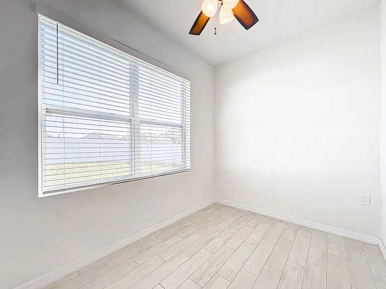 106 Saint Thomas Dr — Photo 25