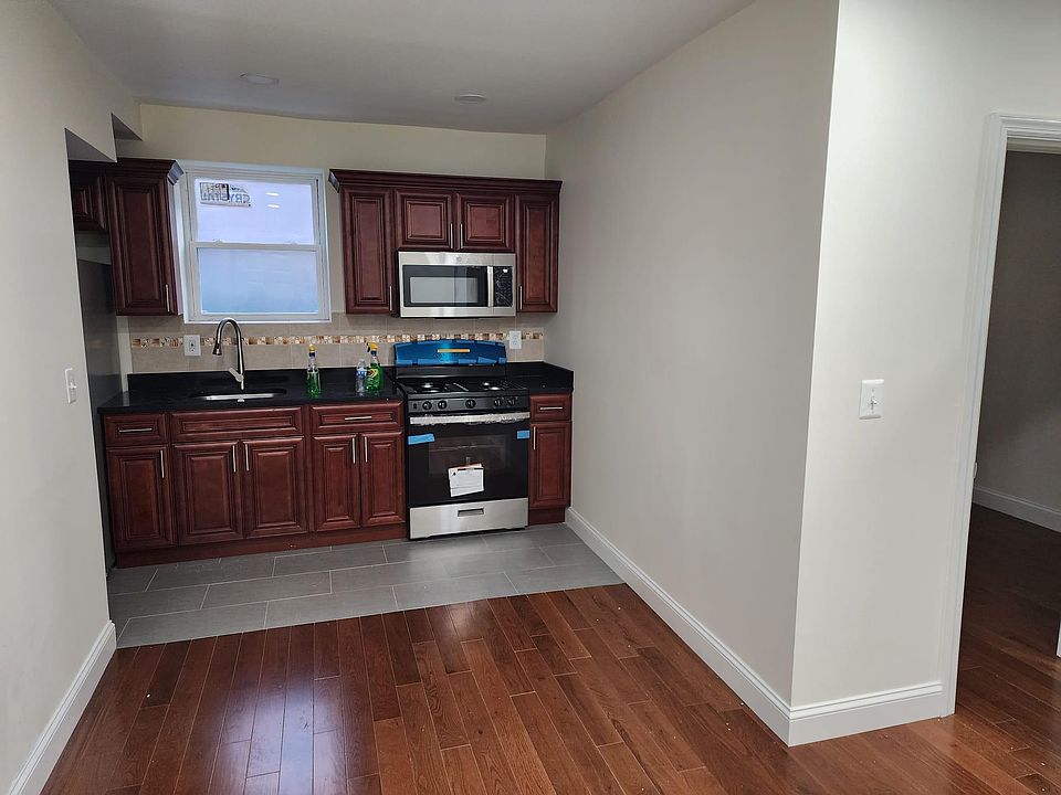 1st image of 104-12 46th Ave #1