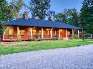 328 Briar Point Rd, Allardt, TN 38504