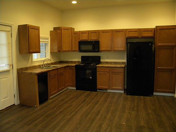 2nd image of 509 Leech Ave #234