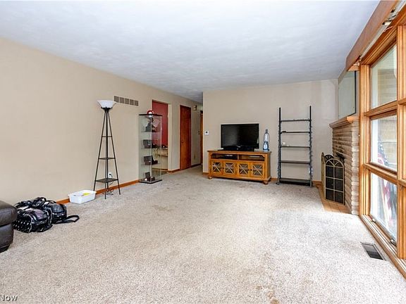 2nd image of 2106 Friar Tuck Cir