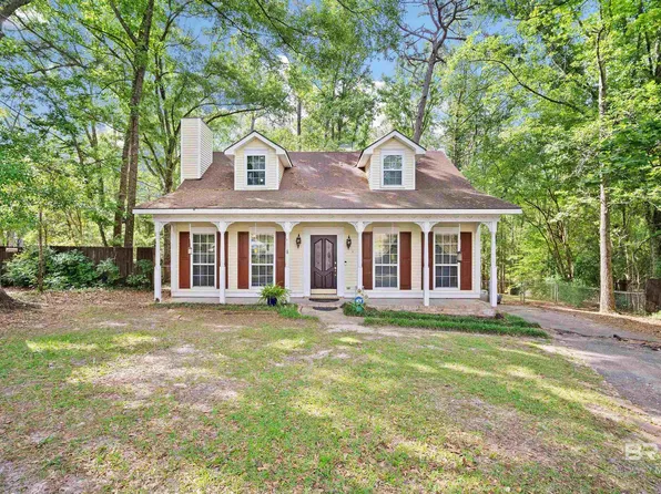 2823 Woodland Rd, Mobile, AL 36693
