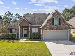 13476 Autumn Run Dr, Walker, LA 70785