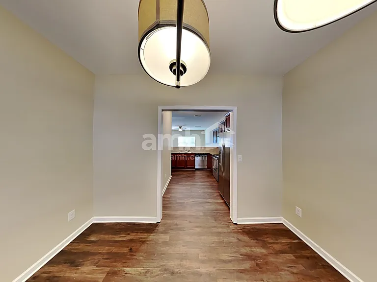 1056 Joselynn Dr — Photo 6