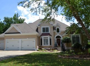 543 Schofield Dr, Powder Springs, GA 30127