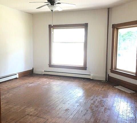 5th image of 207 Baubice St