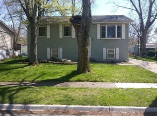 913 Broadbrook Ln, Michigan City, IN 46360