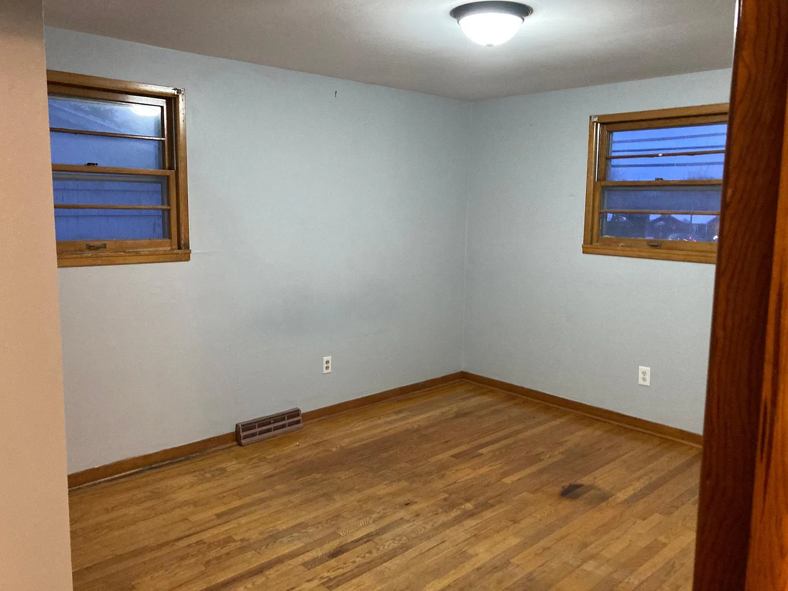 3 bed, 1296 sqft, $2,200 — Photo 3