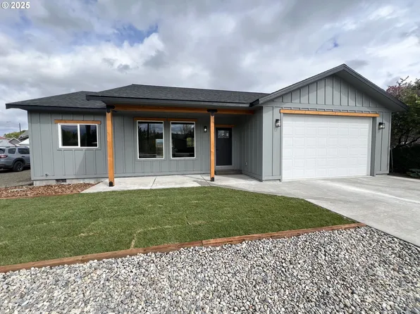 2405 Watson Rd, La Grande, OR 97850