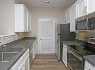 Gemello Village Apartments - Beautiful Updated Interiors, Mountain View, CA 94040