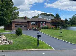 360 Saw Mill Rd, North Haledon, NJ 07508