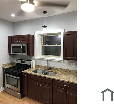 341 N Lockwood Ave — Photo 4