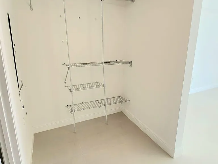 1750 N Bayshore Dr #2010 — Photo 18
