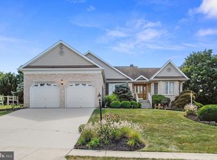 1 Ashfield Dr, Littlestown, PA 17340