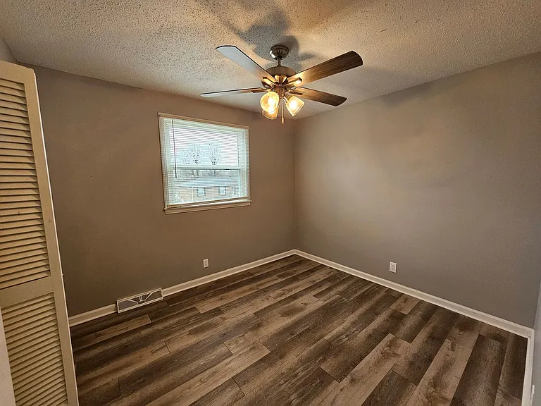 529 Morrison Dr — Photo 9