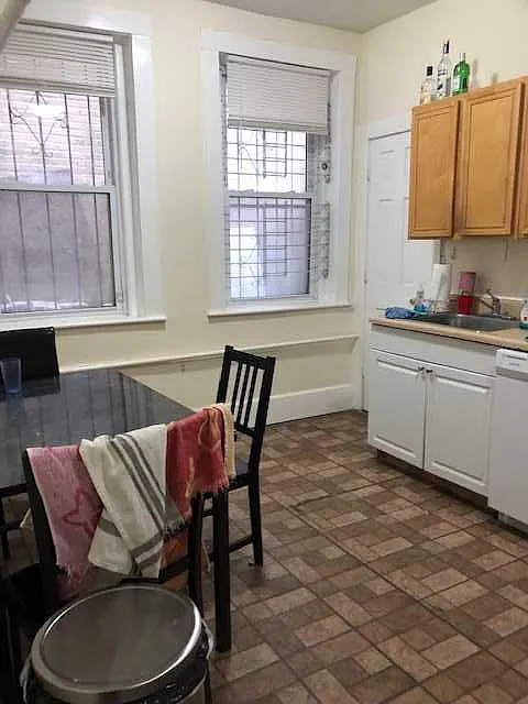 4 bed, $5,500 — Photo 4