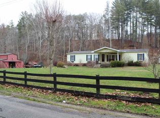 616 Hoods Run Rd, Greenup, KY 41144