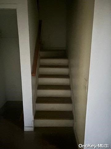 Building Photo 4