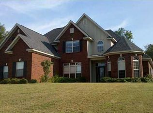 34 Cantabury Ln, Millbrook, AL 36054