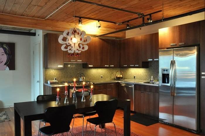 Kitchen and dinner area