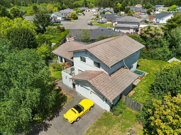 1745 Potomac Ct, Crescent City, CA 95531