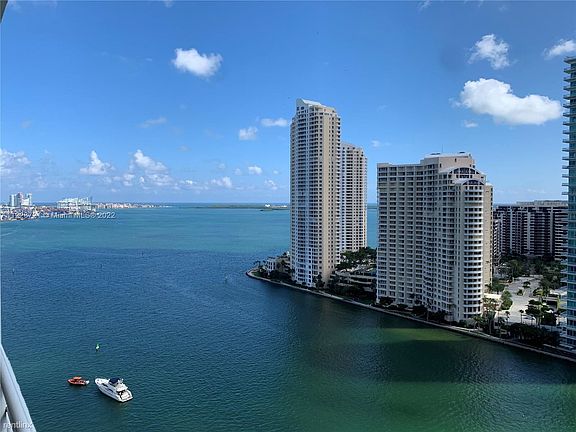 4th image of 325 Biscayne Blvd #2415