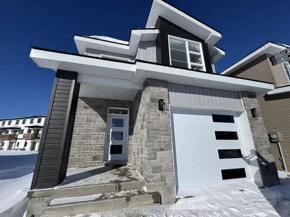 230 Dr Richard James Cres, Loyalist, ON K7N 0B9