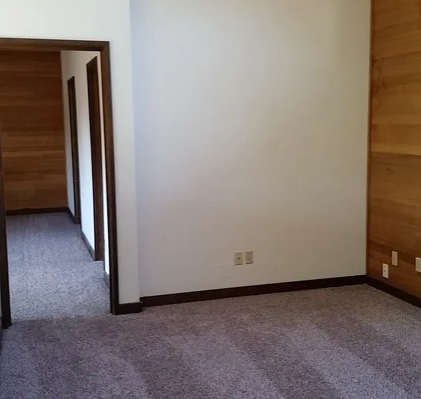 808 Queen Ave — Photo 11