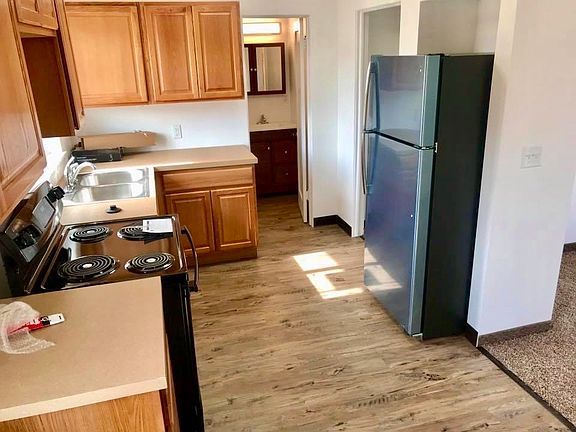 5th image of 306 NE 2nd St #2