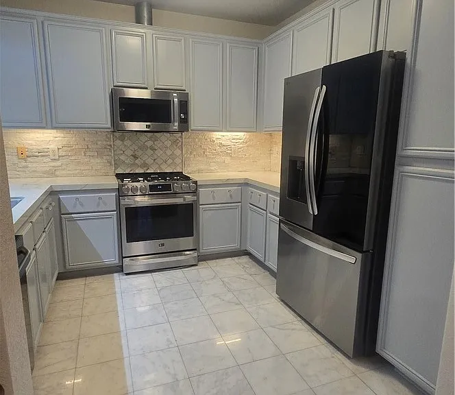 1240 McFadden Dr — Photo 12
