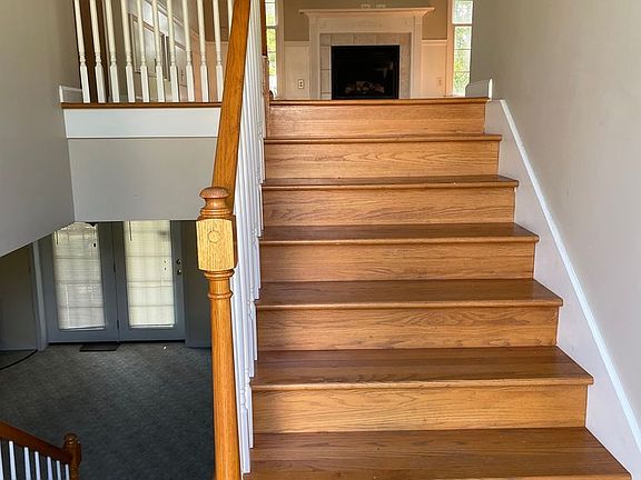 3rd image of 187 Meadow Springs Ln