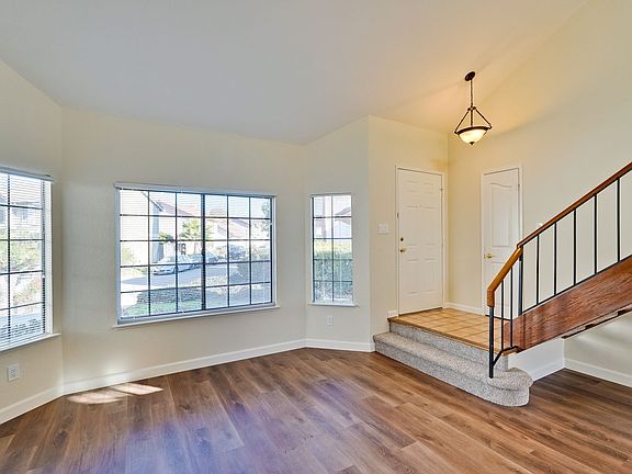 3rd image of 7275 Sleepy Creek Dr