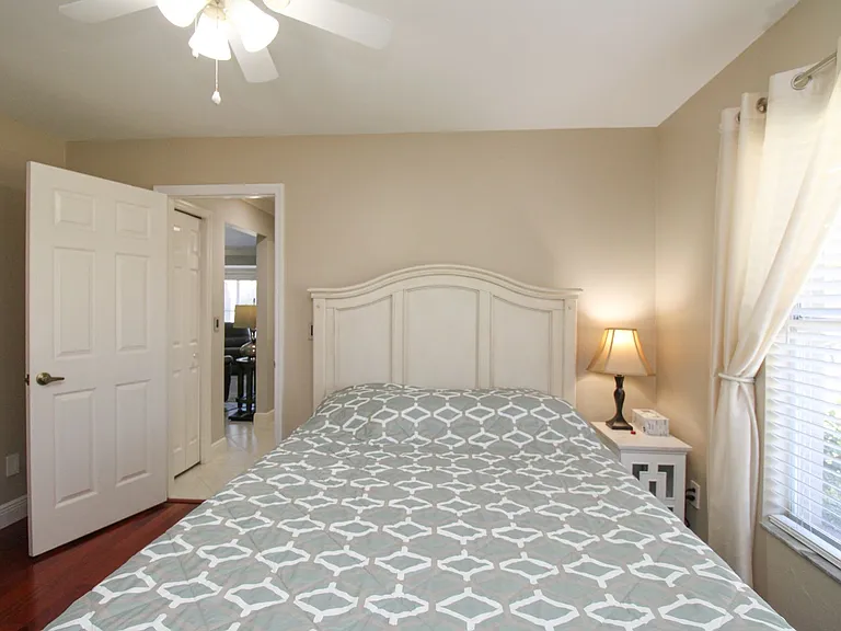 333 Wentworth Ct — Photo 40